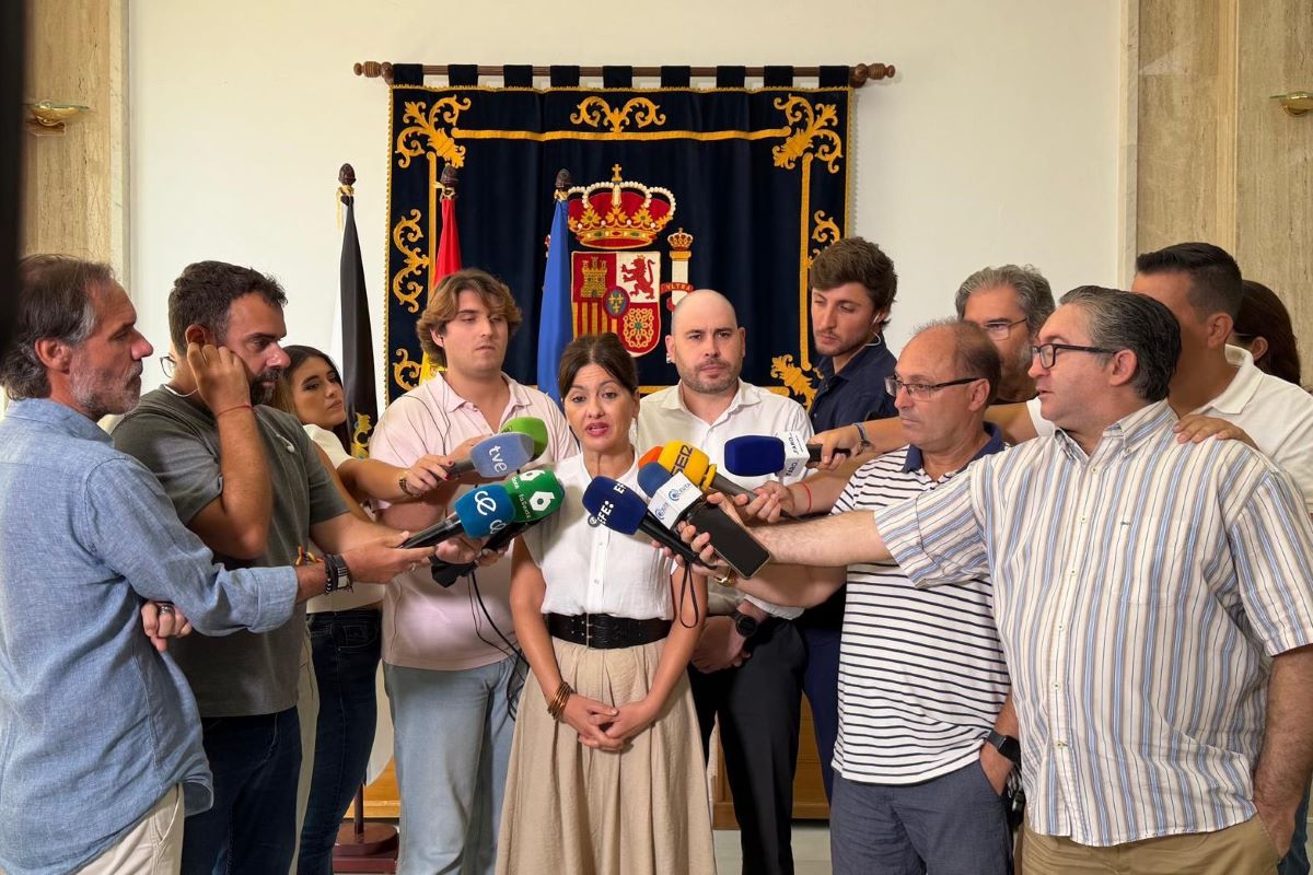 Sira Rego garantiza apoyo técnico y económico a Ceuta y una acogida digna y solidaria a la infancia migrante no acompañada