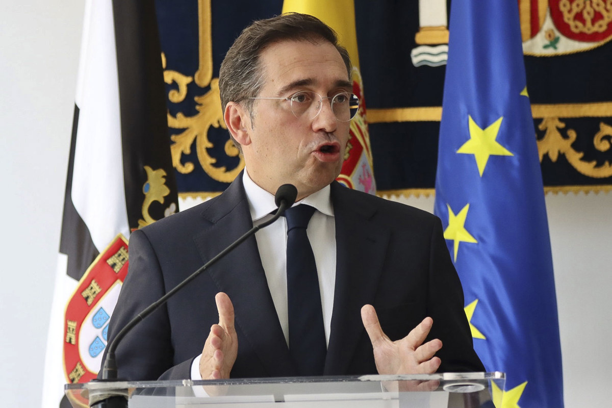 Albares visita Ceuta y traslada su compromiso total y permanente con la ciudad autónoma