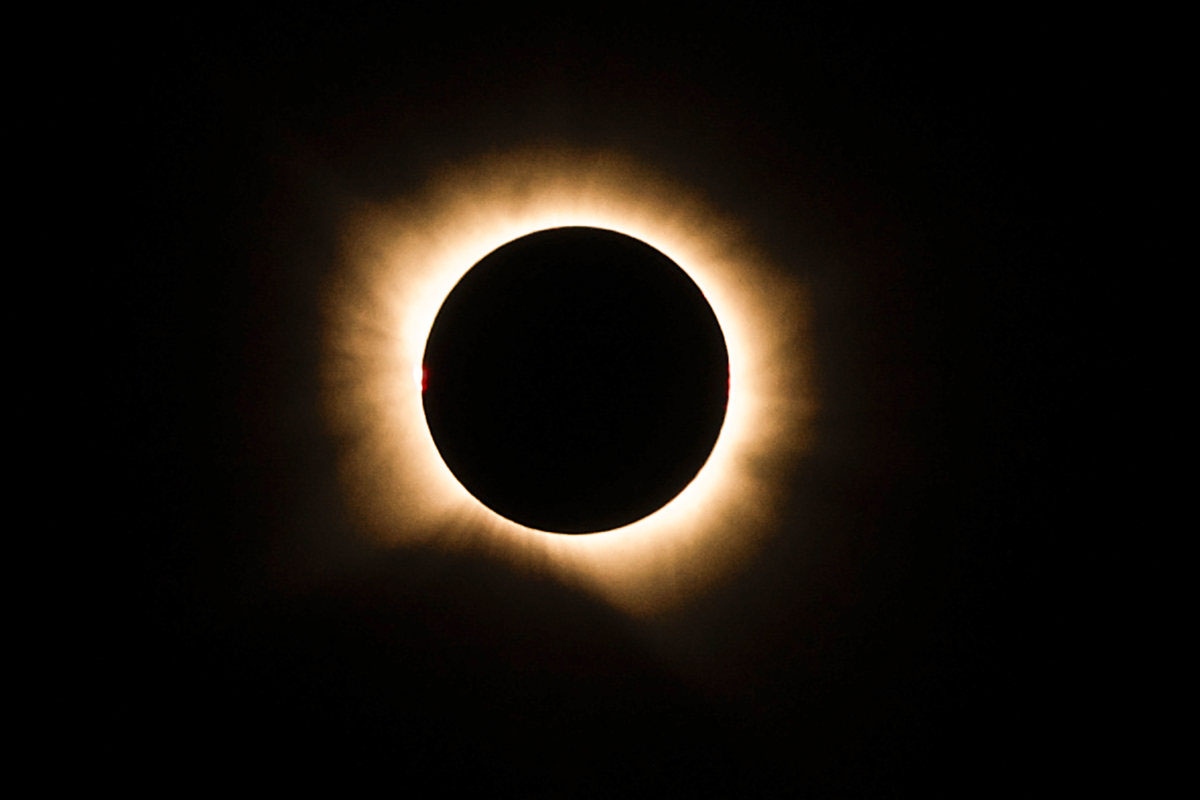 El balance general de las delegaciones de Gobierno indica que la observación del eclipse solar se desarrolló con normalidad y sin incidencias destacables