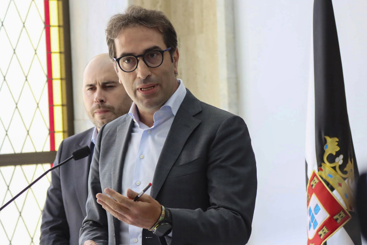El Gobierno constituirá un mando único para gestionar la crisis migratoria en Ceuta y ampliará de forma extraordinaria el Plan Integral de Desarrollo Socioeconómico de la ciudad
